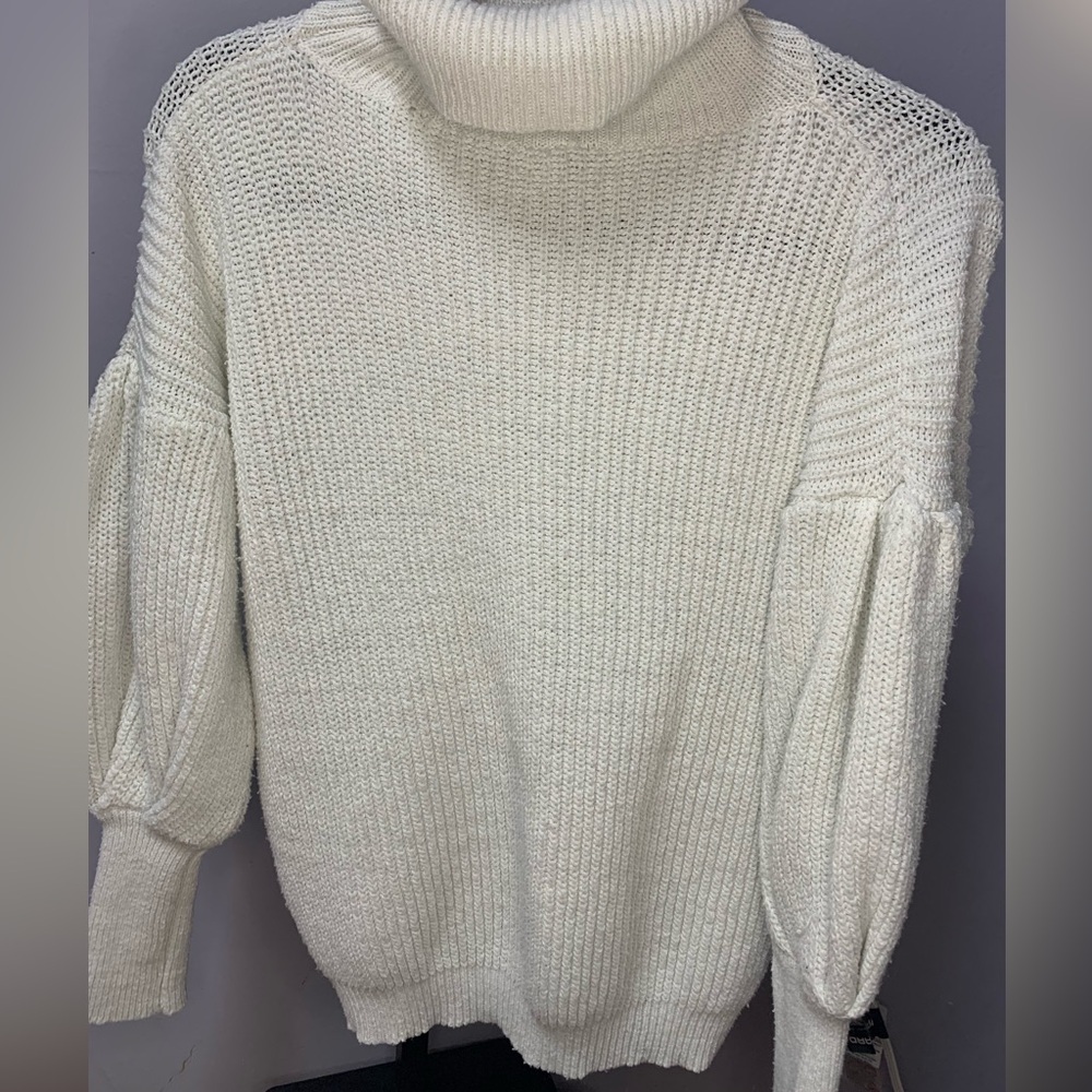 Hazel & Olive Women’s Turtle Neck Balloon Sleeves White Stretchy Sweater - Picture 3 of 6